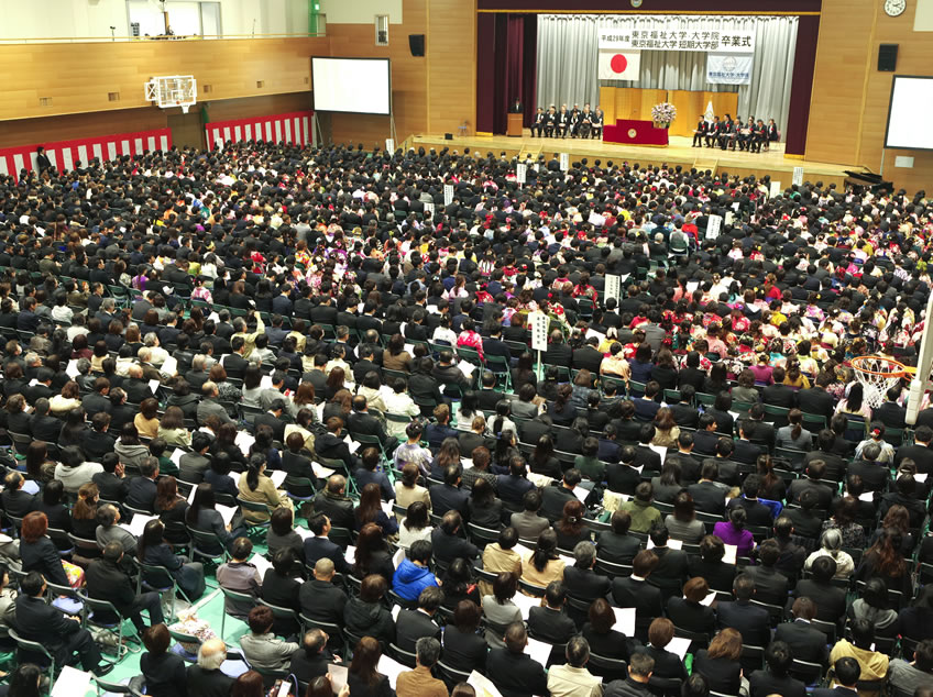 東京 大学 卒業 式